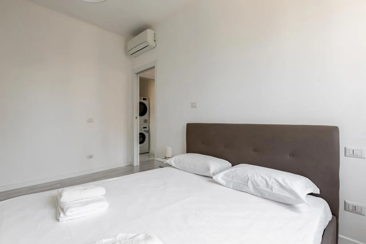Апартаменты Garibaldi & Gae Aulenti Modern Apt With Private Parking! Милан