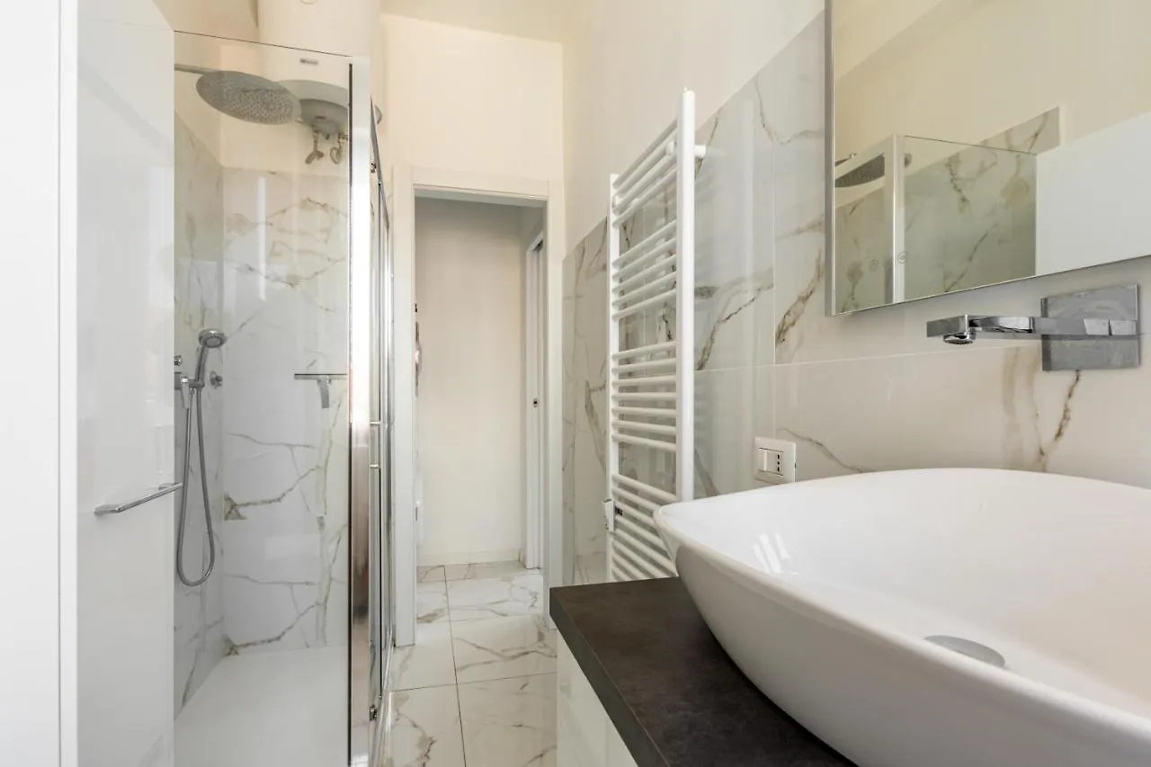 Garibaldi & Gae Aulenti Modern Apt With Private Parking! Милан Апартаменты