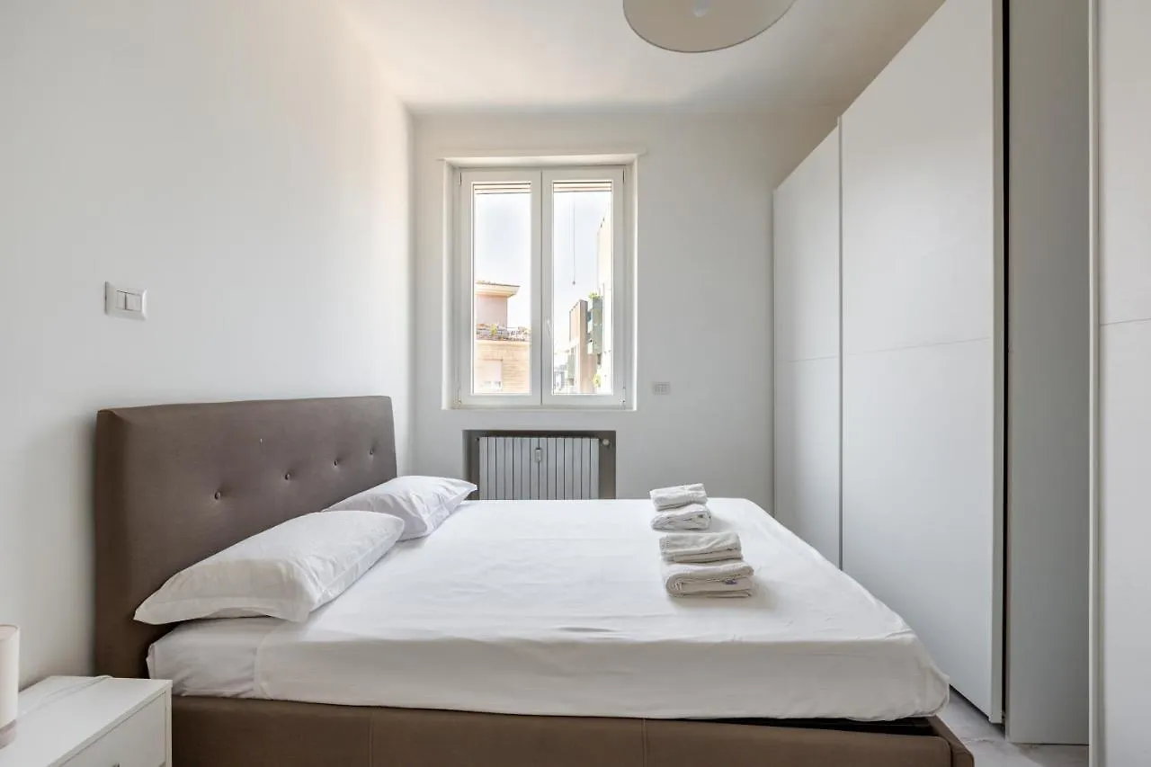 Апартаменты Garibaldi & Gae Aulenti Modern Apt With Private Parking! Милан